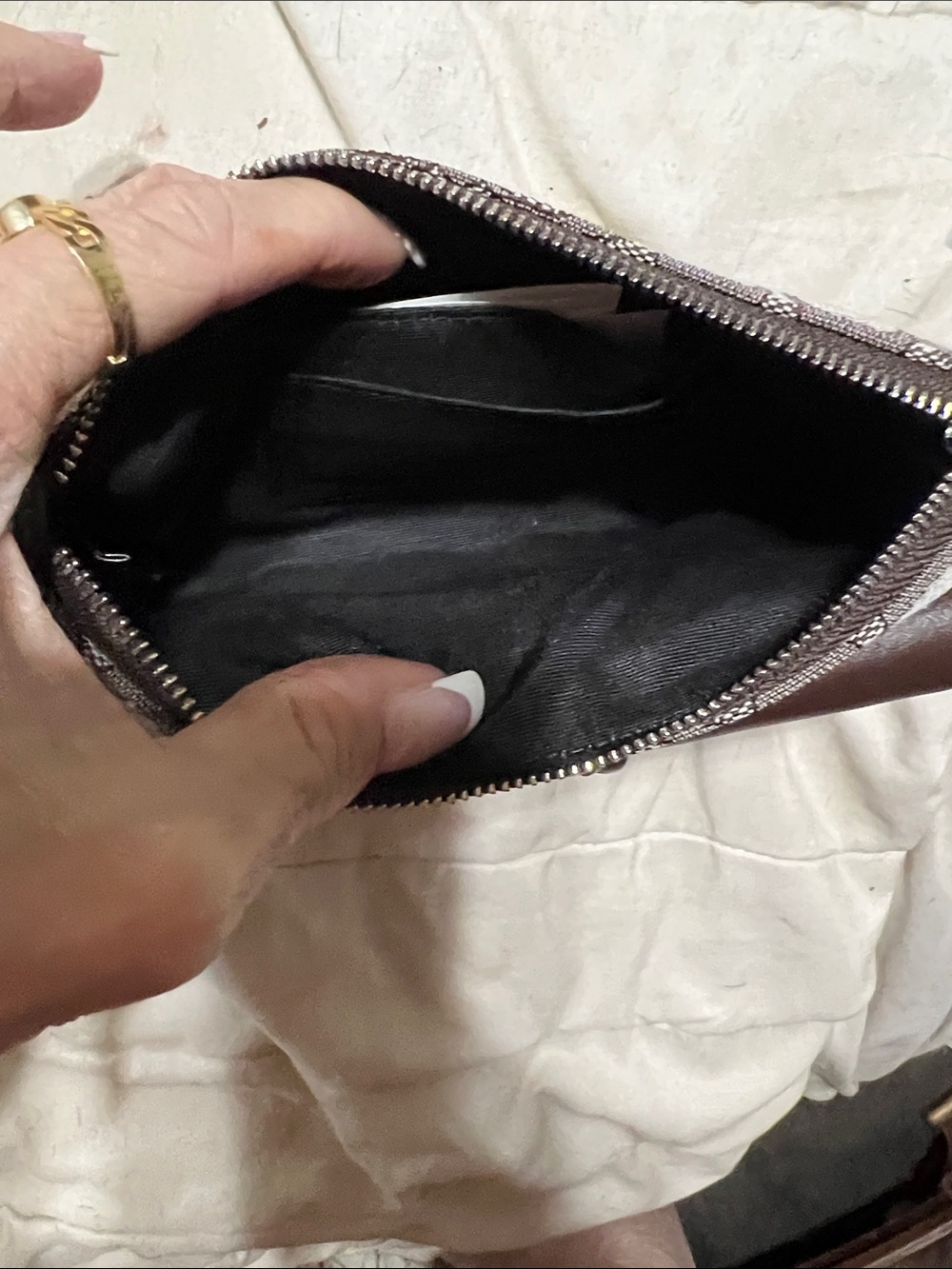 NWT Coach Signature Canvas Wristlet in Brown with Dark Brown Leather Buckle - Picture 4 of 5